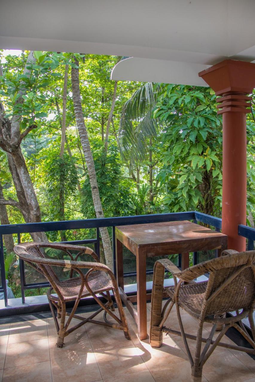Eden Garden Hotel Varkala Exterior photo