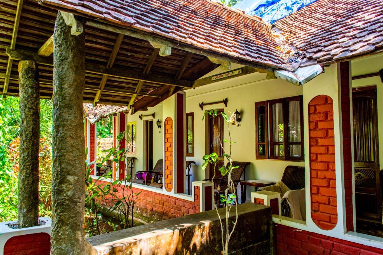 Eden Garden Hotel Varkala Exterior photo